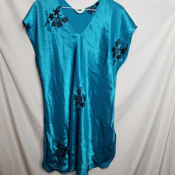 Vintage Nightgown Turquoise Black Embroidered Flowers Sabrina by Mervyns Size L - Picture 1 of 8